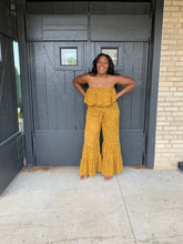 Load image into Gallery viewer, Ruffled Flowers Jumpsuit